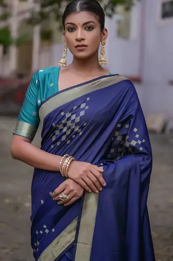 Woven Design Ethnic Motifs Zari Banarasi Saree With Tassels