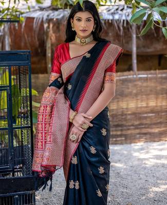 Woven Design Zari Tussar Saree 2