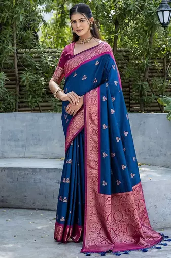 Woven Design Ethnic Motifs Zari Banarasi Saree With Tassels