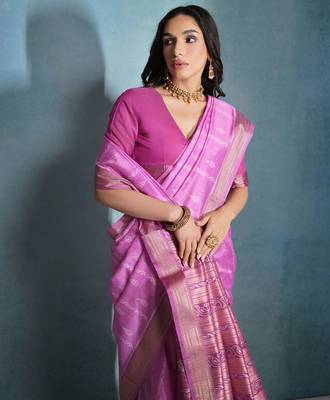 Paisley Woven Design Zari Bhagalpuri Saree 3