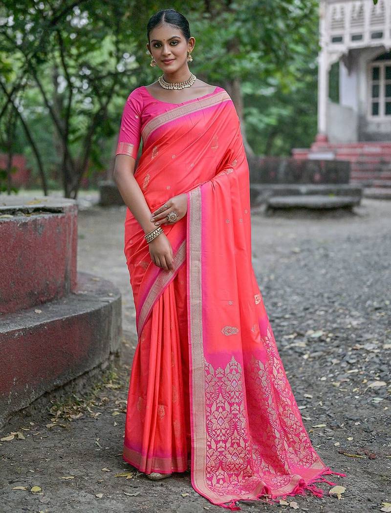Woven Design Ethnic Motifs Zari Banarasi Saree With Tassels
