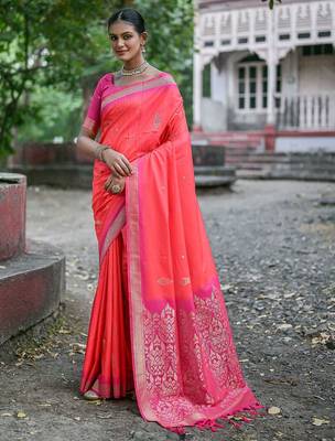Woven Design Ethnic Motifs Zari Banarasi Saree With Tassels 2