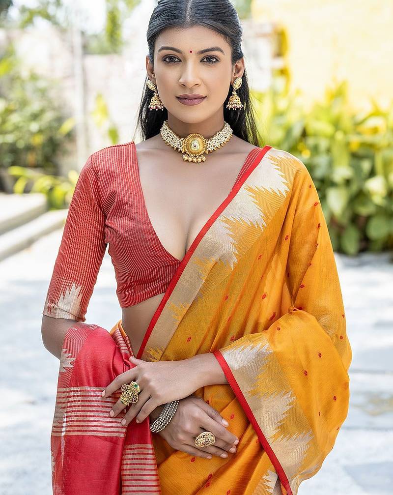 Woven Design Bandhani Zari Bhagalpuri Saree With Tassels