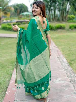 Floral Woven Design Zari Mysore Silk Saree 3