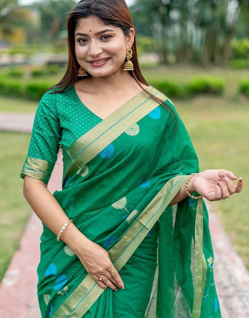 Floral Woven Design Zari Mysore Silk Saree