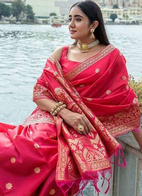 Woven Design Zari Bhagalpuri Saree 5