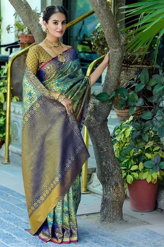 Woven Design Zari Kanjeevaram Saree