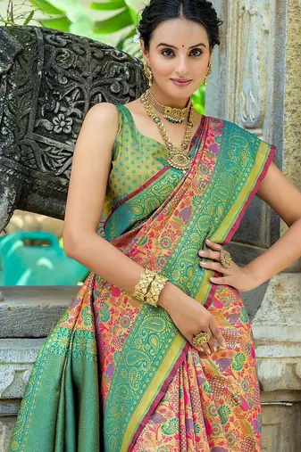 Ethnic Motifs Woven Design Zari Kanjeevaram Saree