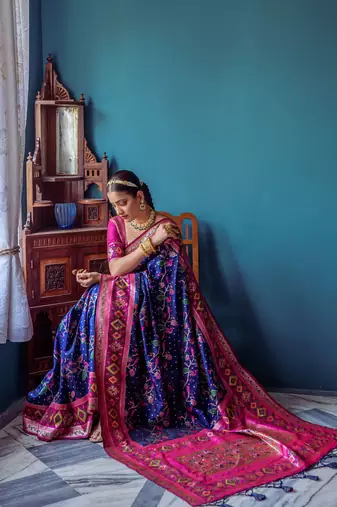 Ethnic Motif Woven Design Zari Paithani Saree