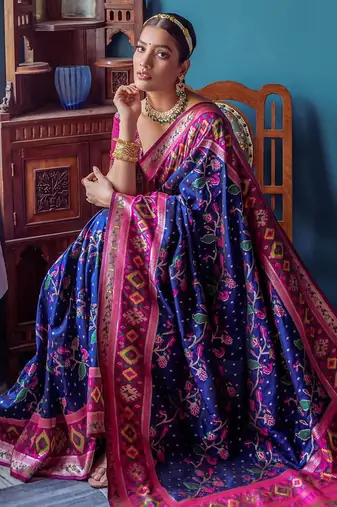 Ethnic Motif Woven Design Zari Paithani Saree