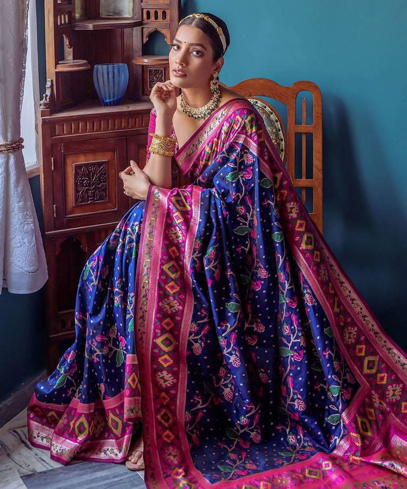 Ethnic Motif Woven Design Zari Paithani Saree