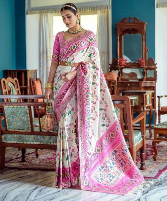 Ethnic Motifs Woven Design Zari Art Silk Paithani Saree 1
