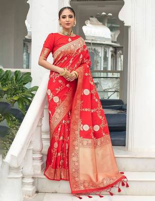 Woven Design Zari Banarasi Saree 1