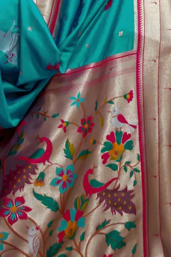 Ethnic Motifs Woven Design Zari Paithani Saree