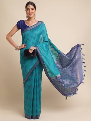 Geometric Printed Zari Leheriya Saree 4