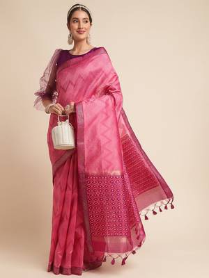 Geometric Printed Zari Leheriya Saree 4