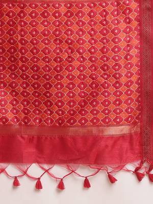 Geometric Printed Zari Leheriya Saree 6