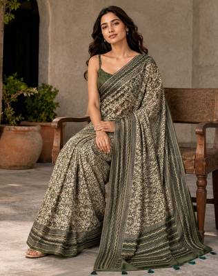 mahendi color cotton blend beautiful saree 5