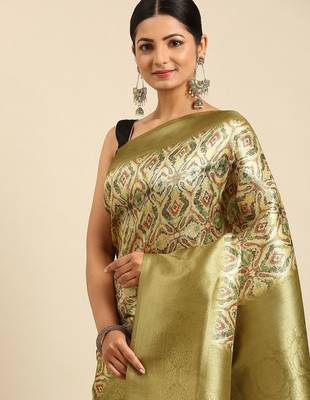 Cream-Coloured & Olive Green Ethnic Motifs Silk Blend Banarasi Saree 2