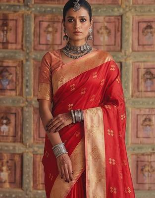 red color soft silk blend woven designer fancy festive rich saree 3