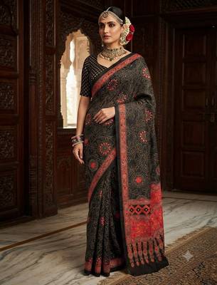 black color crepe  saree with smart digital print 1