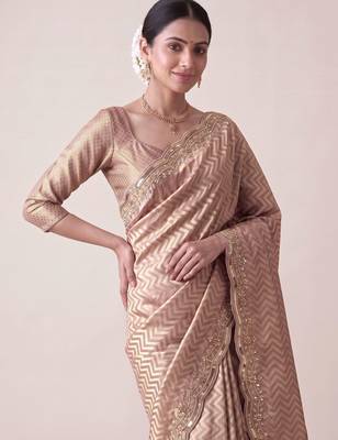 pink color smart and designer banarasi silk blend heavy wedding saree 3
