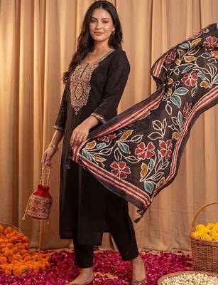 Women Ethnic Motifs Embroidered Regular Thread Work Kurta with Trousers & With Dupatta 1