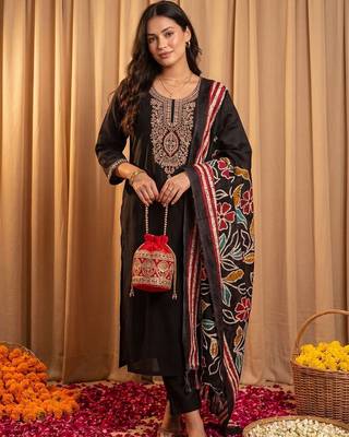 Women Ethnic Motifs Embroidered Regular Thread Work Kurta with Trousers & With Dupatta 6