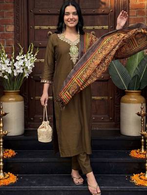 Women Ethnic Motifs Embroidered Regular Thread Work Kurta with Trousers & With Dupatta 1