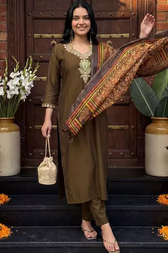 Women Ethnic Motifs Embroidered Regular Thread Work Kurta with Trousers & With Dupatta