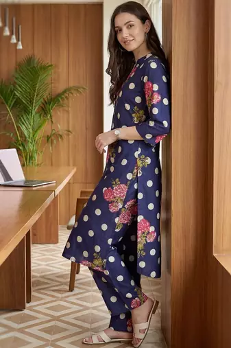 Women Floral Printed Regular Pure Cotton Kurta with Trousers