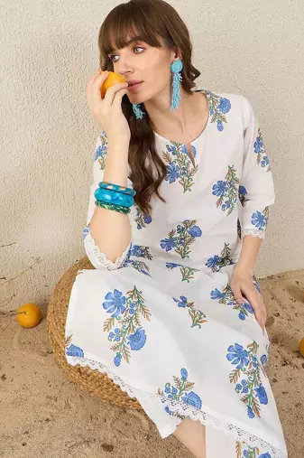 Women Floral Printed Regular Pure Cotton Kurta with Trousers