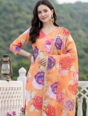 Women Floral Printed Regular Kurta with Trousers & With Dupatta 2