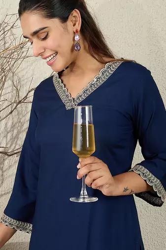 Women Ethnic Motifs Embroidered V-Neck Regular Sequinned Kurta with Trousers