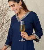 Women Ethnic Motifs Embroidered V-Neck Regular Sequinned Kurta with Trousers