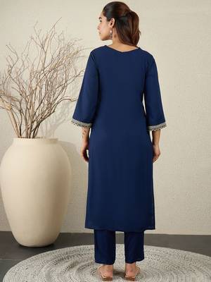 Women Ethnic Motifs Embroidered V-Neck Regular Sequinned Kurta with Trousers 5