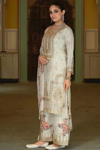 Women Floral Embroidered Regular Mirror Work Kurta with Palazzos & With Dupatta