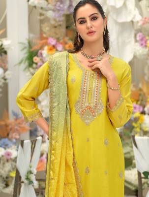 Women Ethnic Motifs Embroidered Regular Sequinned Kurta with Sharara & With Dupatta 4