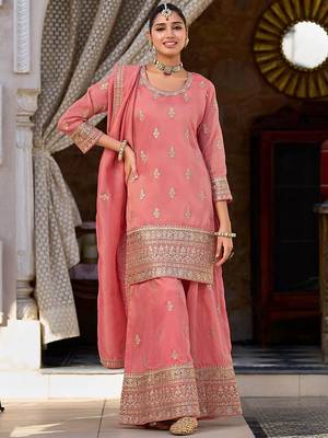 Women Floral Embroidered Kurti with Palazzo & Dupatta 2