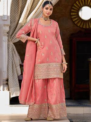 Women Floral Embroidered Kurti with Palazzo & Dupatta 5