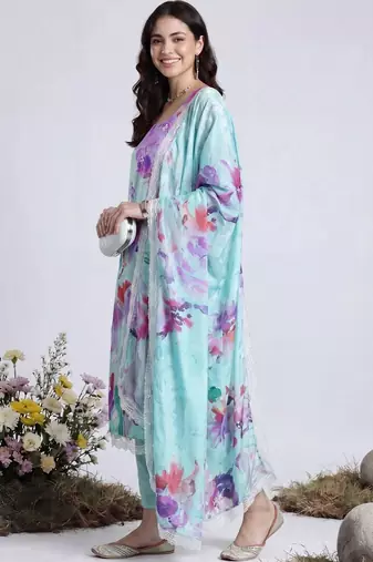 Women Floral Printed Regular Kurta with Trousers & With Dupatta