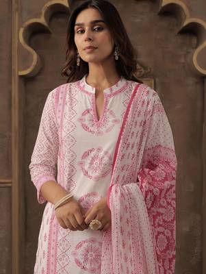 Women Printed Regular Beads and Stones Pure Cotton Kurta with Trousers & With Dupatta 2