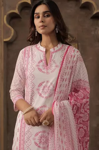 Women Printed Regular Beads and Stones Pure Cotton Kurta with Trousers & With Dupatta