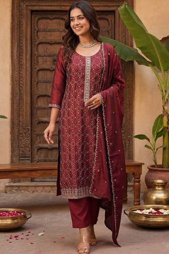 Women Ethnic Motifs Embroidered Regular Thread Work Kurta with Trousers & With Dupatta