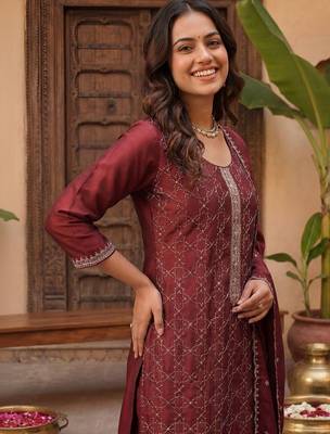 Women Ethnic Motifs Embroidered Regular Thread Work Kurta with Trousers & With Dupatta 3