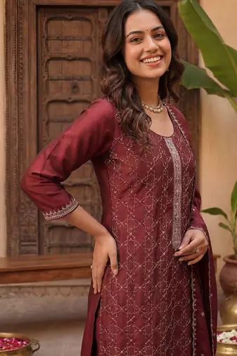 Women Ethnic Motifs Embroidered Regular Thread Work Kurta with Trousers & With Dupatta