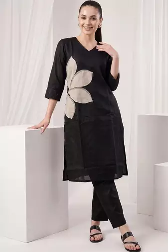 Women Ethnic Motifs Regular Thread Work Kurta with Trousers
