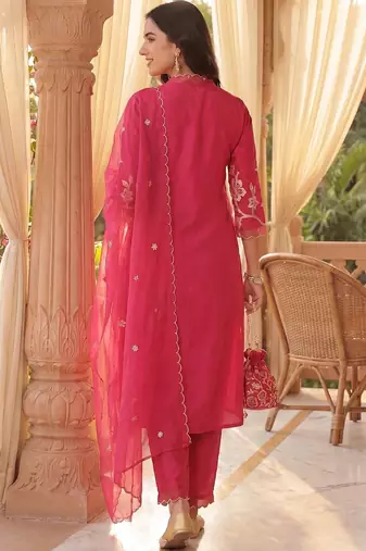 Women Floral Embroidered Regular Thread Work Kurta with Trousers & With Dupatta