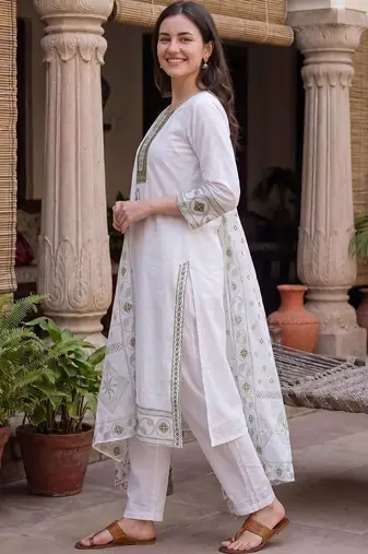 Women Ethnic Motifs Embroidered Regular Mirror Work Pure Cotton Kurta with Trousers & With Dupatta