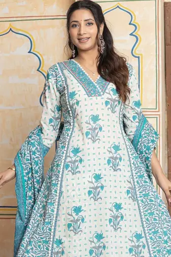 Women Floral Printed Panelled Thread Work Pure Cotton Kurta with Trousers & With Dupatta